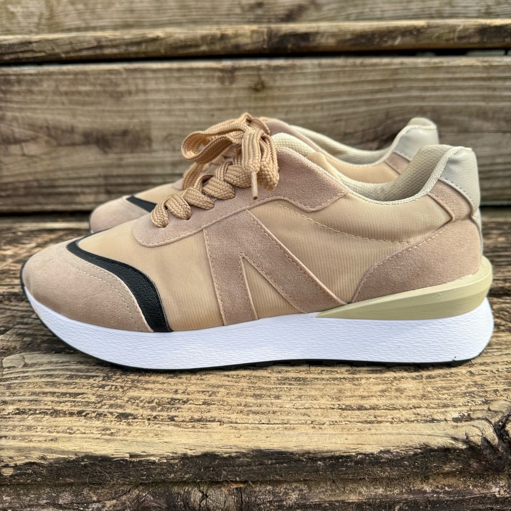 Neutral Women’s Sneakers